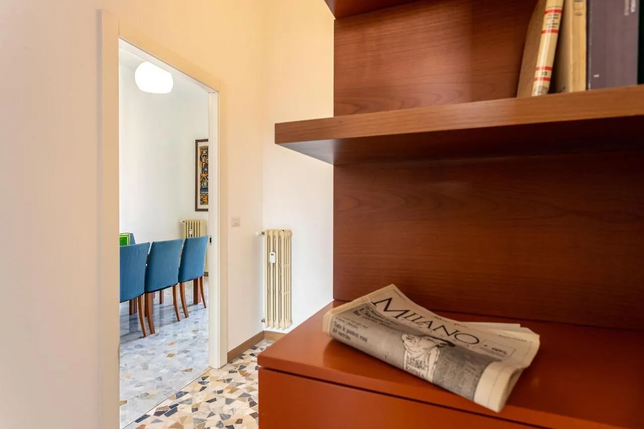 Daire Garibaldi Two Bedrooms By Halldis Milano